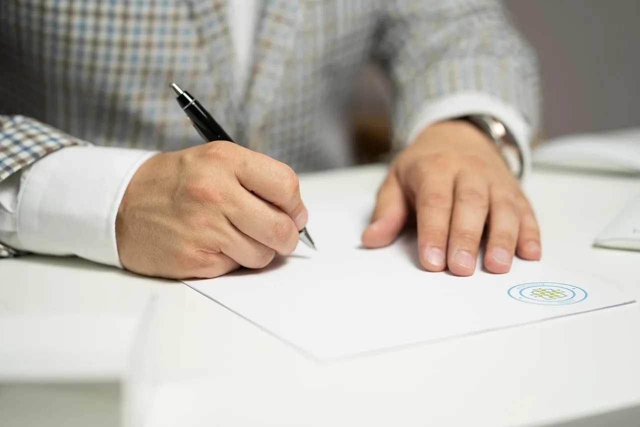 man, sign, paper, write, document, contract, signing, agreement, signature, signing document, signing contract, signing paper, sign, contract, contract, contract, contract, contract, signing, agreement, signature, signature. Quebec Startup Acquisition Campaign: Notice and Records