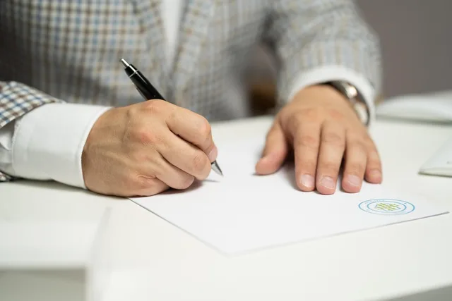 man, sign, paper, write, document, contract, signing, agreement, signature, signing document, signing contract, signing paper, sign, contract, contract, contract, contract, contract, signing, agreement, signature, signature. Quebec Startup Acquisition Campaign: Notice and Records