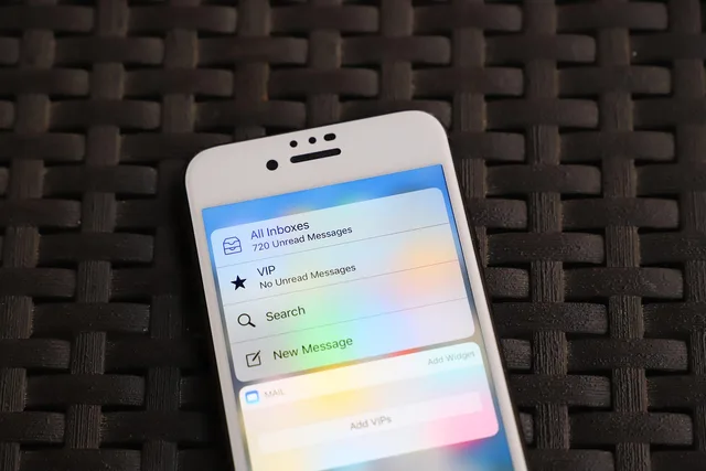 iphone, smartphone, social media, phone, mobile phone, icon, display, app, social networks, internet, social, email, mail, email, email, email, email, email. Six startup email marketing formats and their shared controls