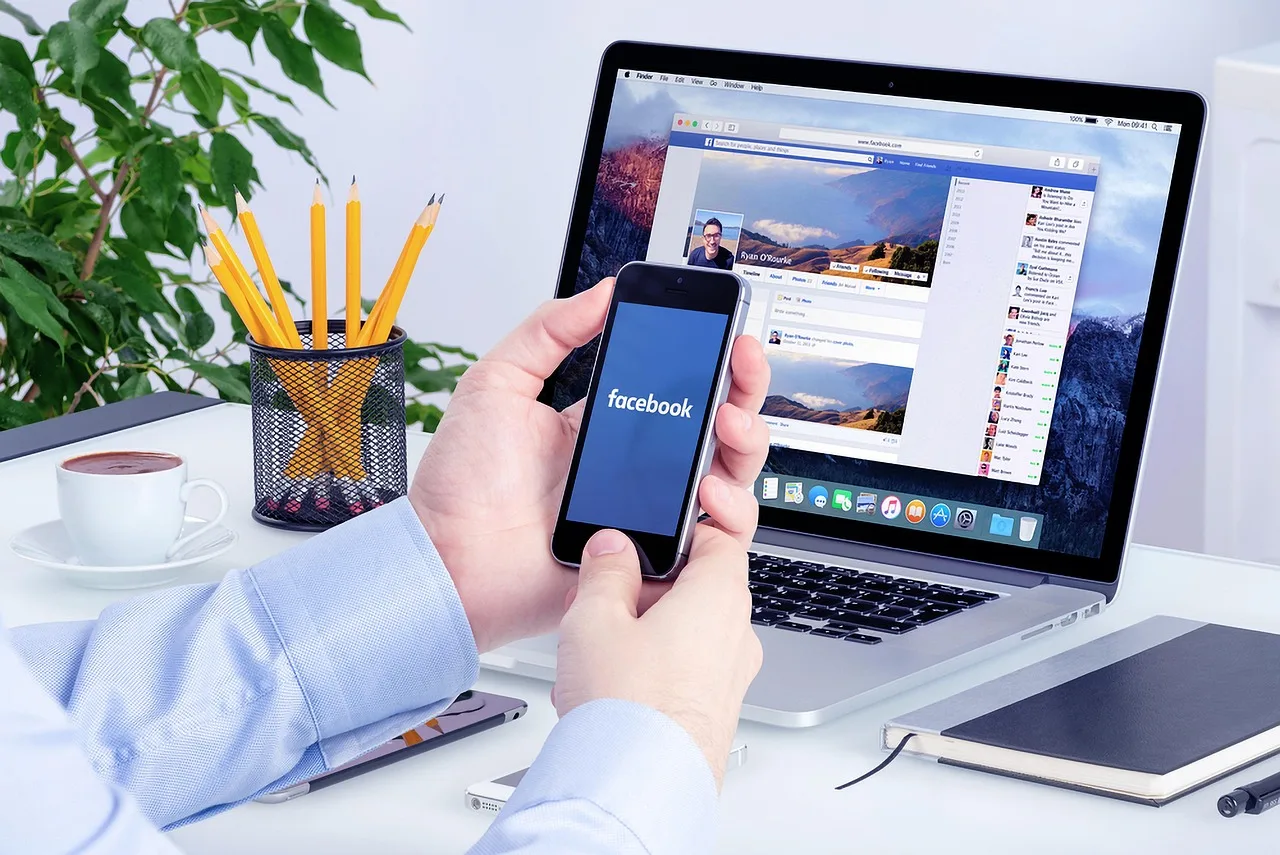 facebook, social media, social media marketing, smartphone, laptop, workspace, office break, office hour, desk, facebook marketing, facebook ads, facebook ads, facebook ads, facebook ads, facebook ads, facebook ads. Social marketing outlasts trends when each channel keeps one primary job